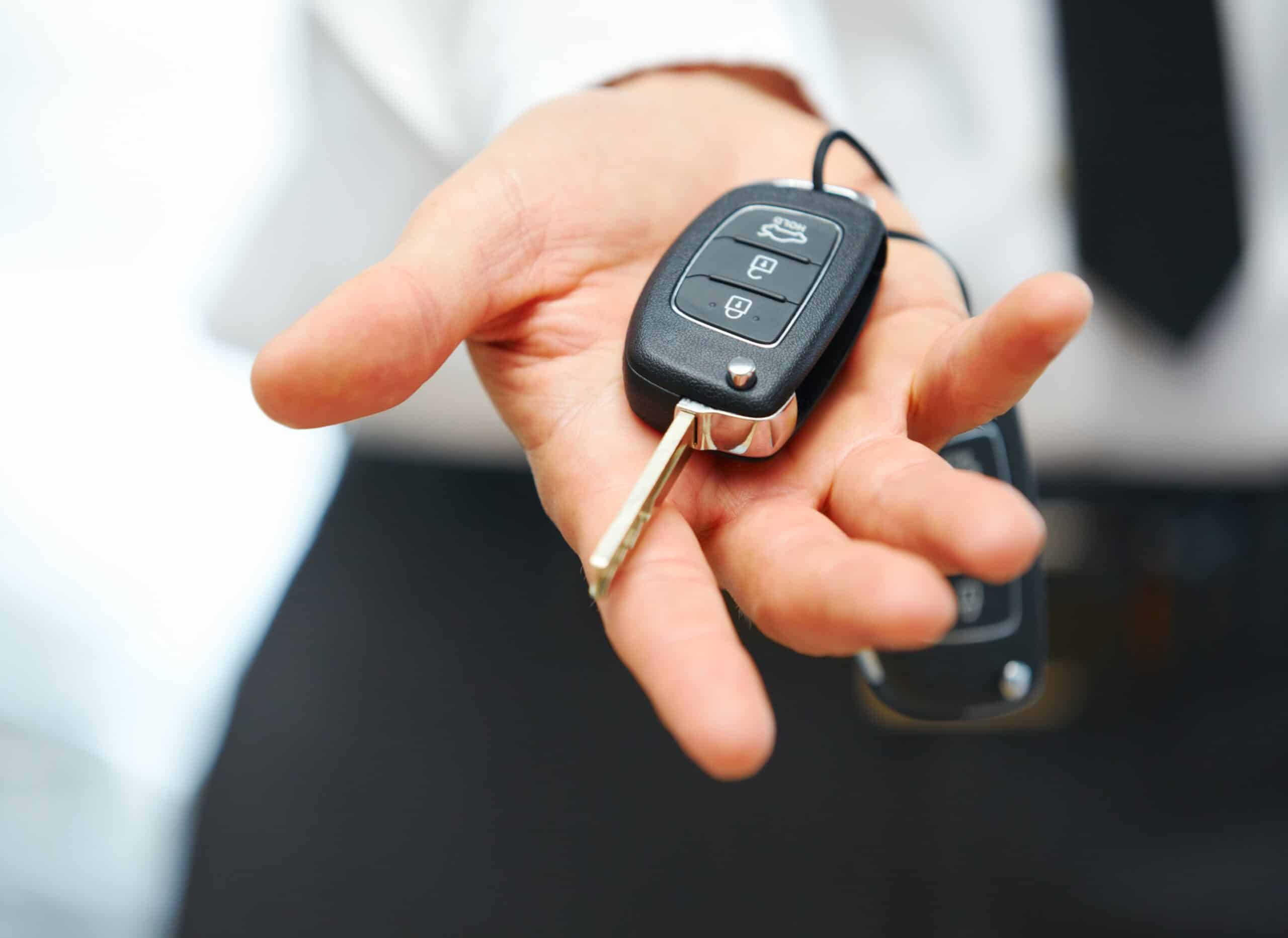 Simple Steps to Cut a Car Key From A Photo