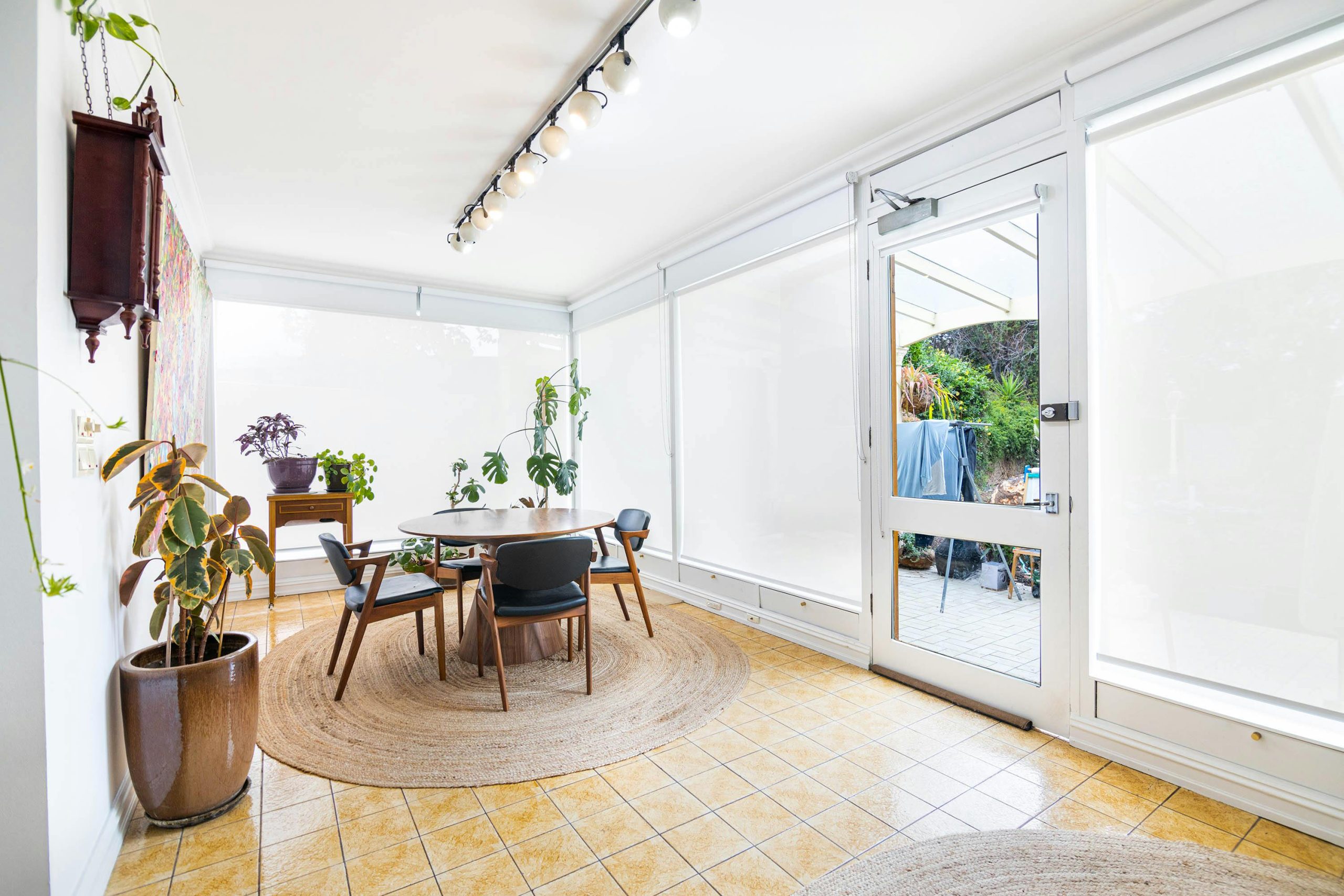 Affordable Sunroom Patio Ideas to Enhance Outdoor Living